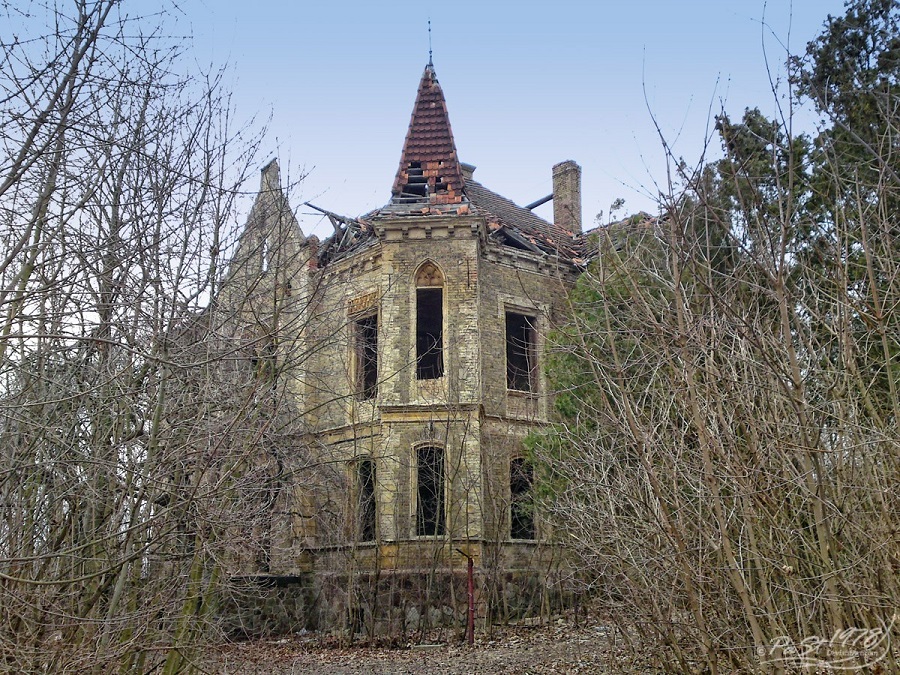 An Abandoned Haunted Mansion of Nazi Torture | Everything Czech | by ...